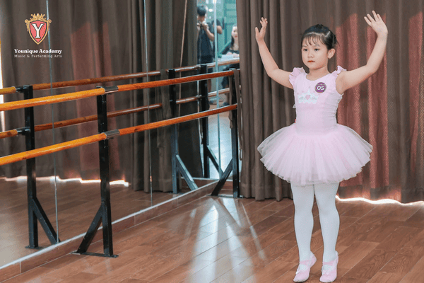Học múa ballet cho bé: Khởi đầu hành trình nghệ thuật tỏa sáng 3 hoc mua ballet 3